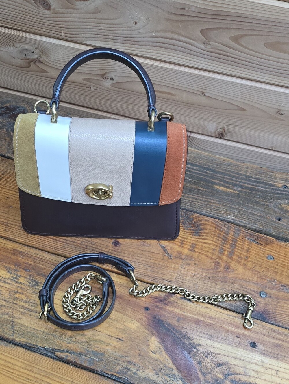 COACH parker bag. EUC* - Picture 4 of 16